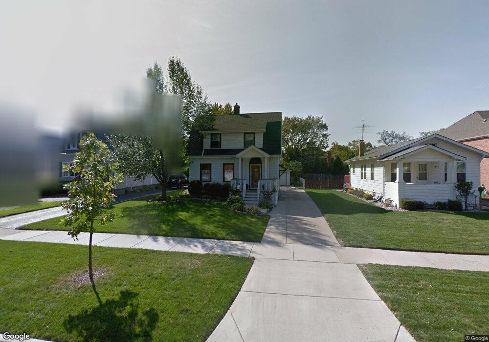 322 N Walnut St, Elmhurst, IL 60126 - photo 1