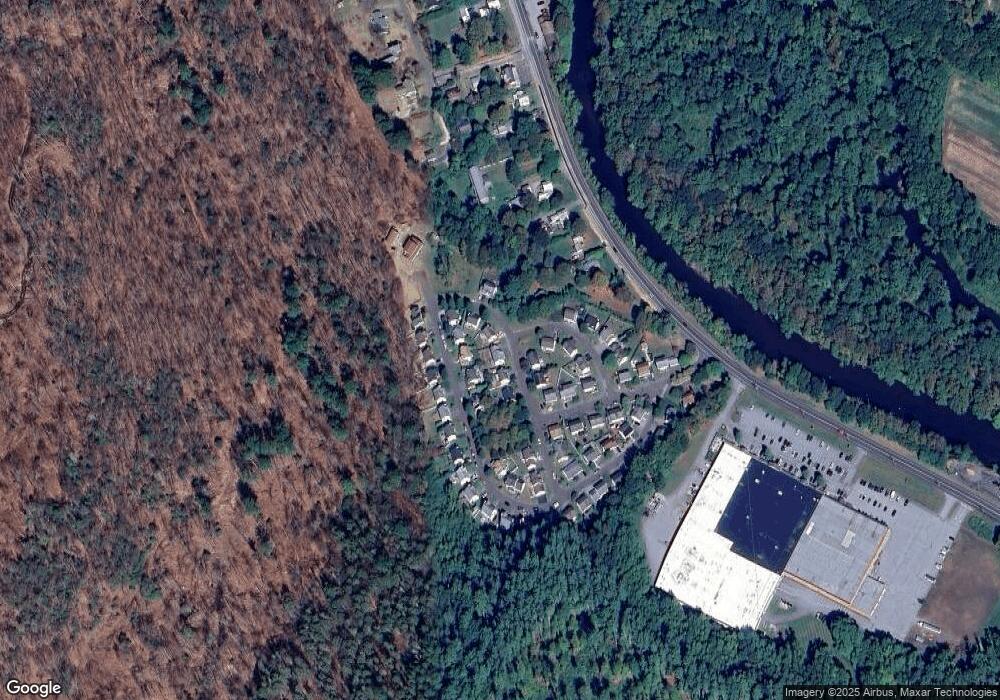 7 Fox Run Ln, New Hartford, CT 06057 - photo 1