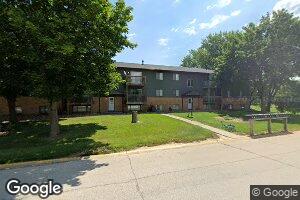 1 Parkview Dr, Eldridge, IA 52748