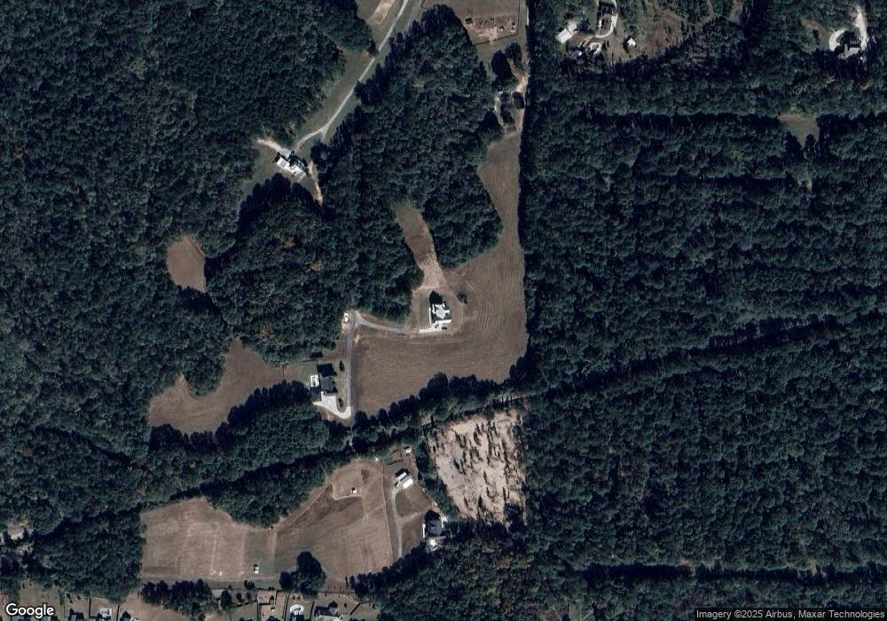 692 Standing Rock Rd, Senoia, GA 30276 - photo 1