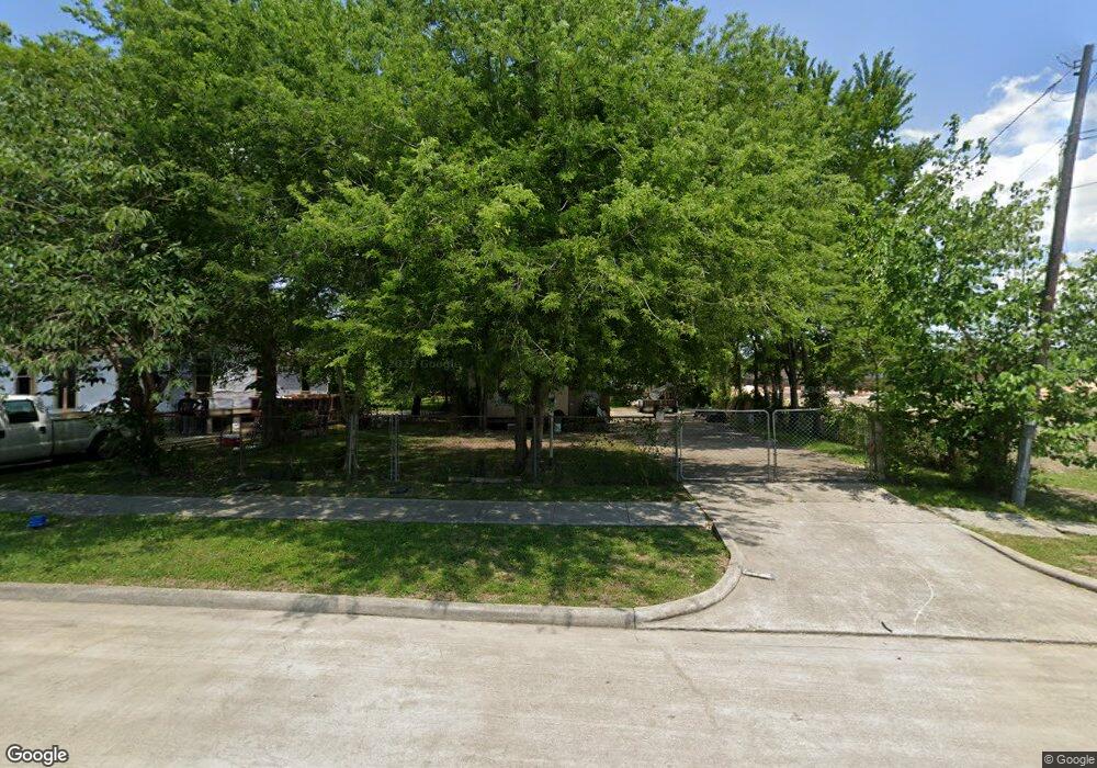 5206 Pickfair St, Houston, TX 77026 - photo 1