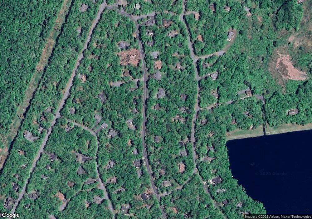 117 Rodeo Dr, Hawley, PA 18428 - photo 1