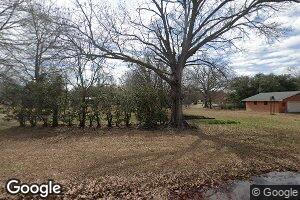 206 Cedar Ln, Delhi, LA 71232
