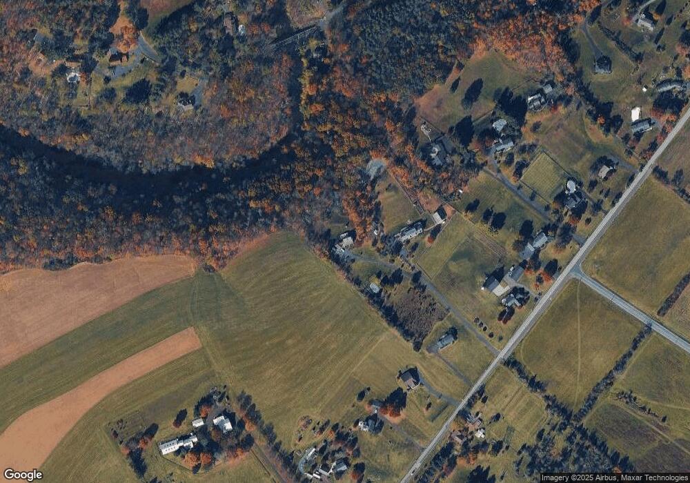 933 Lederach Cross Rd, Schwenksville, PA 19473 - photo 1