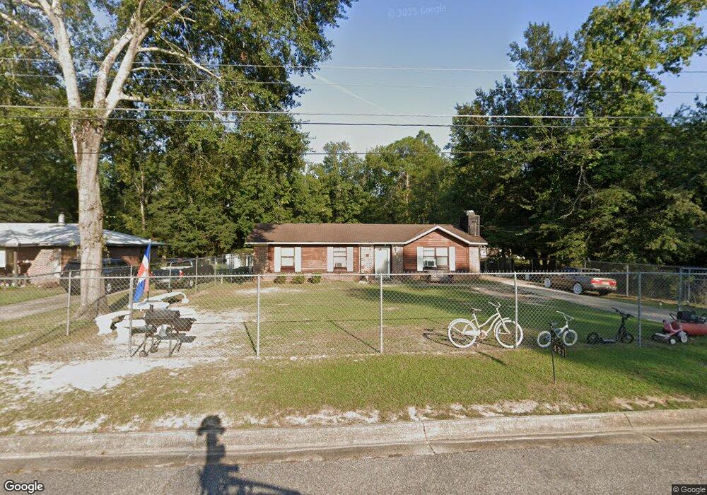 421 Streyer St, Dothan, AL 36301 - photo 1