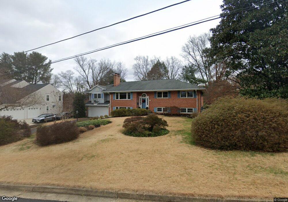 1032 Carper St, McLean, VA 22101 - photo 1