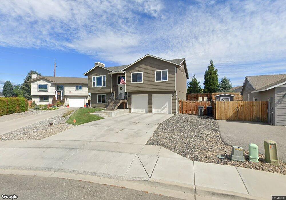 2533 NE Noble Loop, East Wenatchee, WA 98802 - photo 1