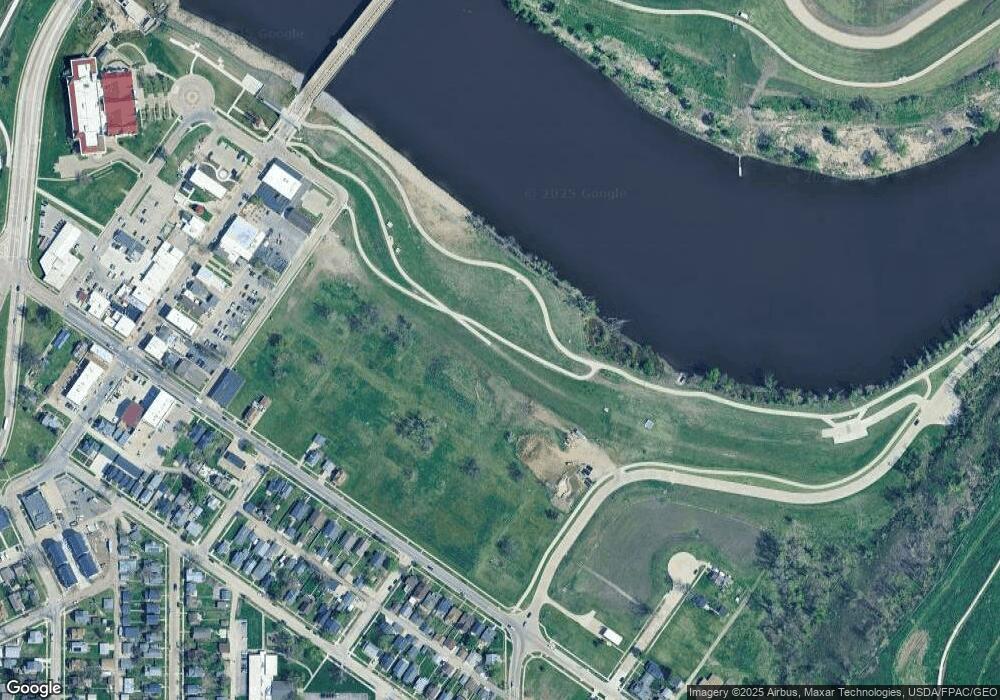 44 20th Ave SW, Cedar Rapids, IA 52404 - photo 1