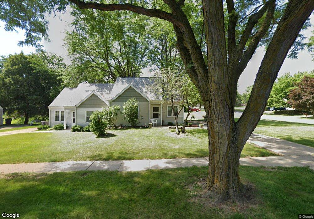 1701 E Kirkwood Ave, Des Moines, IA 50320 - photo 1