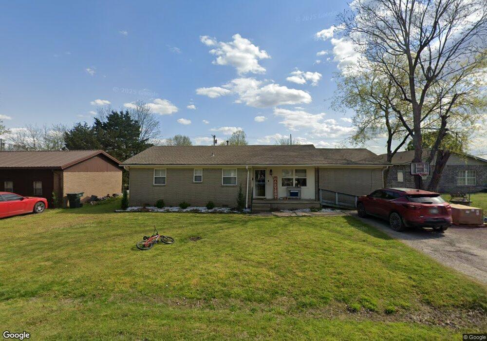 206 E Beech St, Skiatook, OK 74070 - photo 1