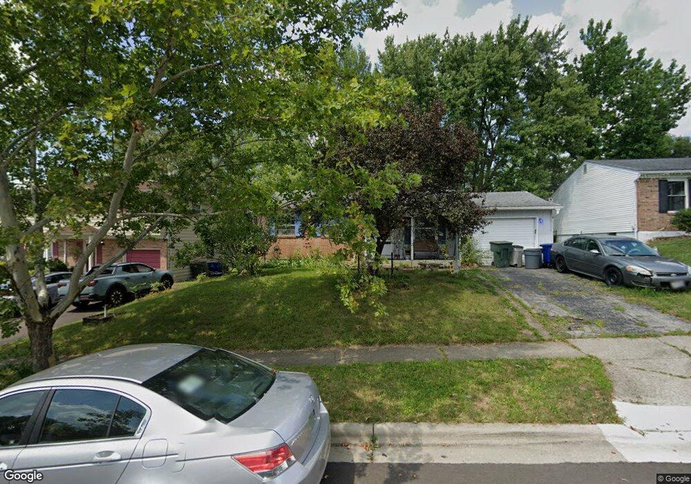 1569 Fall Brook Rd, Columbus, OH 43223 - photo 1