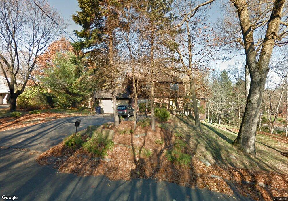 19 Rutlee Dr, Trumbull, CT 06611 - photo 1