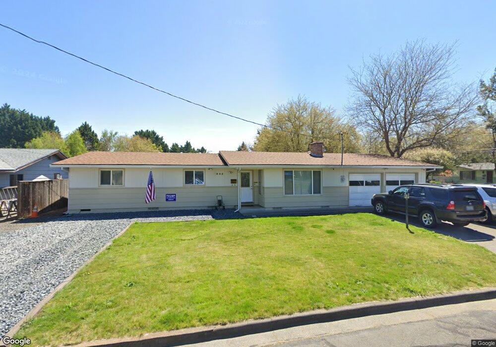 865 S 5th St, Central Point, OR 97502 - photo 1