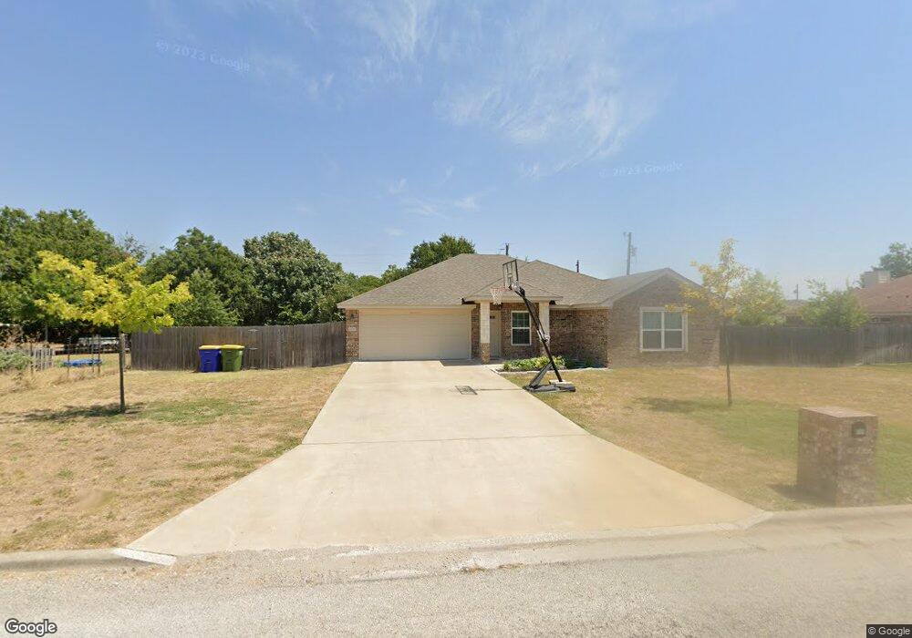 608 Shelly Dr, Troy, TX 76579 - photo 1