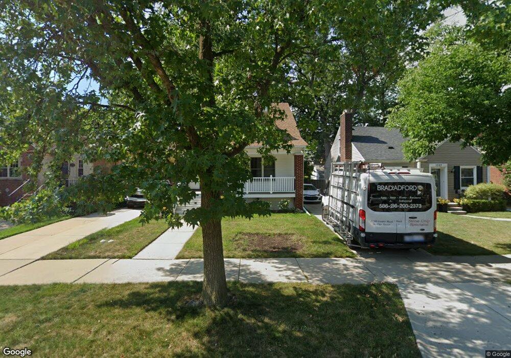 1721 Anita Ave, Grosse Pointe Woods, MI 48236 - photo 1