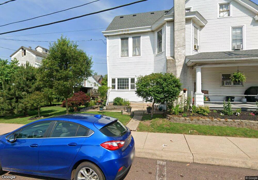 452 E Walnut St, Perkasie, PA 18944 - photo 1