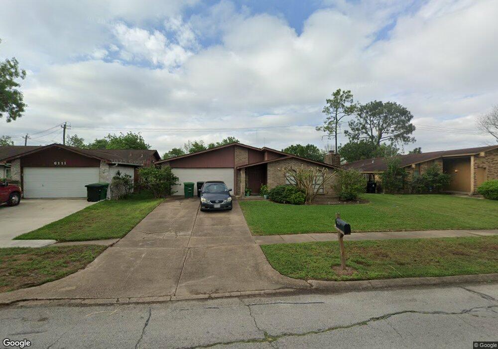 6115 W Ridgecreek Dr, Houston, TX 77053 - photo 1