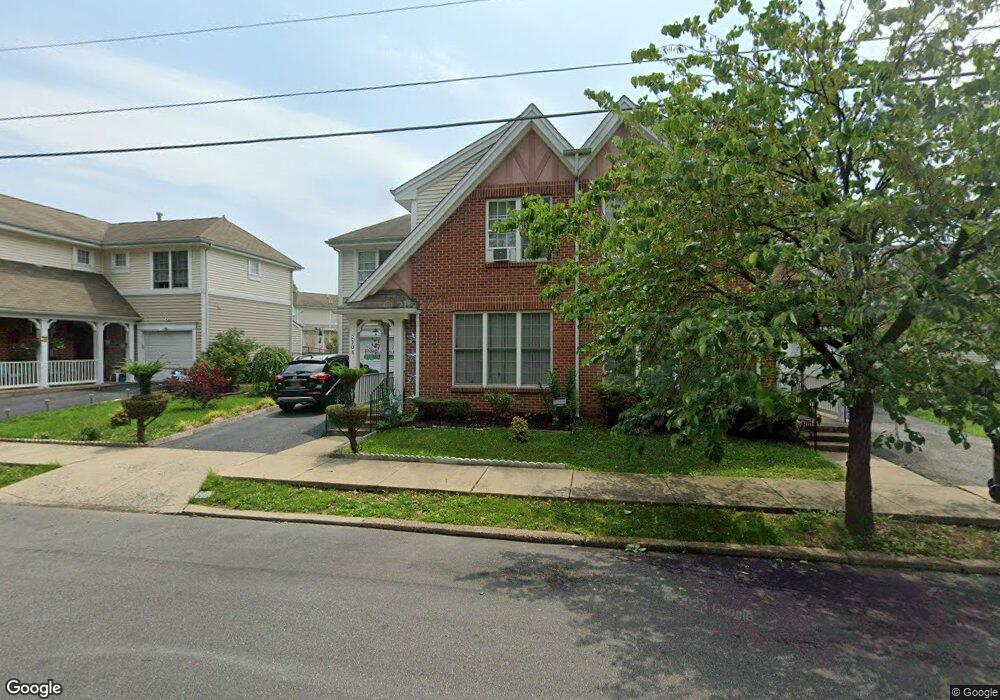 2308 N Locust St, Wilmington, DE 19802 - photo 1