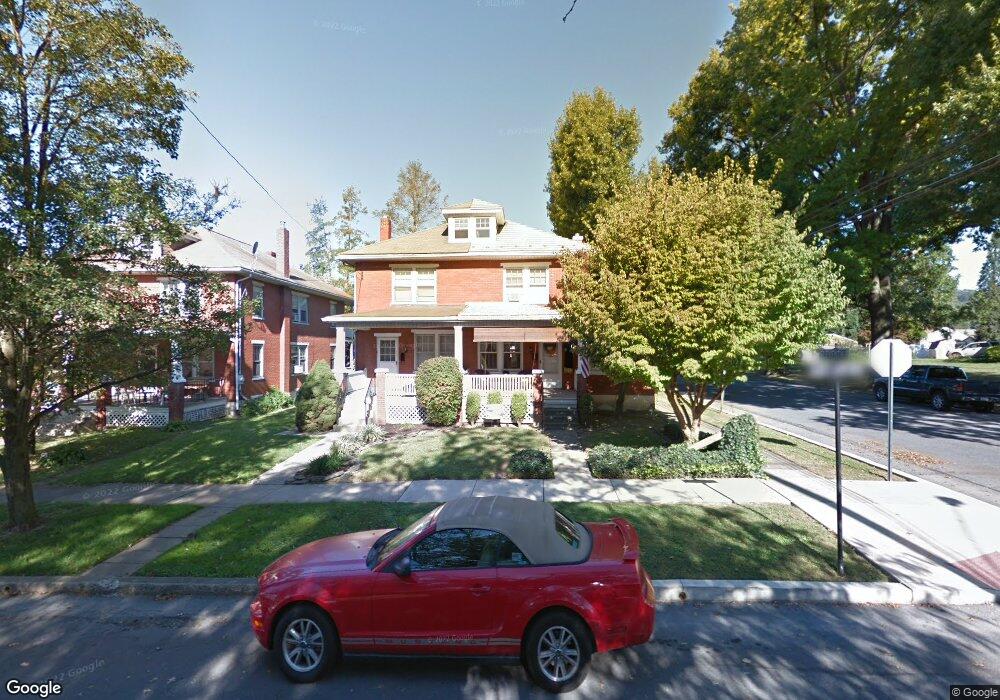 1059 Locust St, Columbia, PA 17512 - photo 1