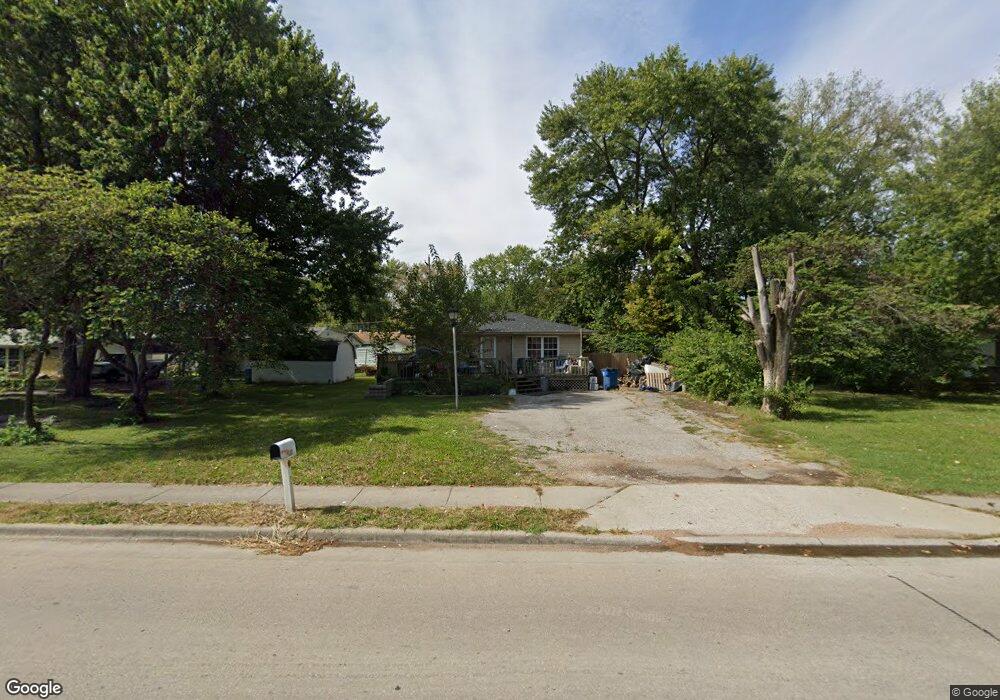 2911 Black Ln, Collinsville, IL 62234 - photo 1