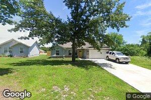 304 School St, Goodman, MO 64843