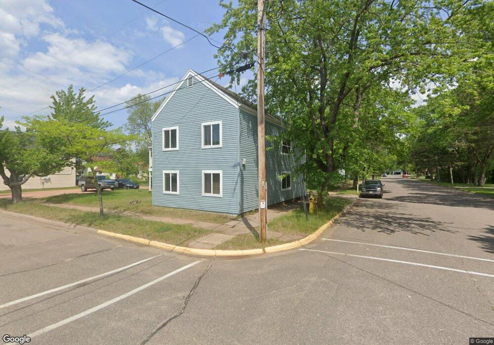 124 W Merrill Ave, Tomahawk, WI 54487 - photo 1