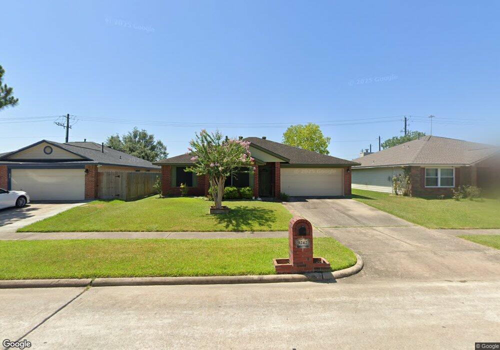9242 Carmalee St, Houston, TX 77075 - photo 1