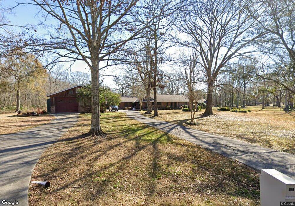 11526 Country Club Dr, Gonzales, LA 70737 - photo 1