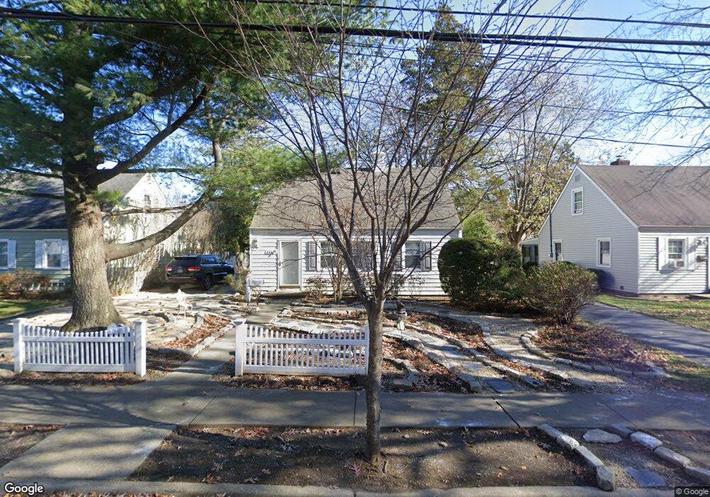 245 Locust St, Valley Stream, NY 11581 - photo 1