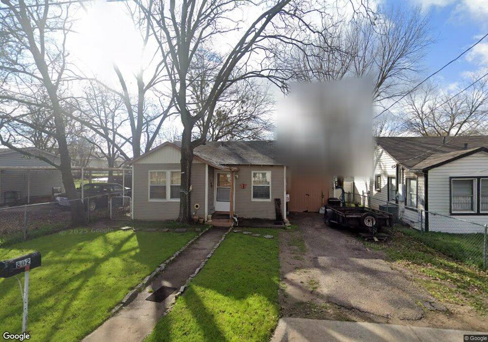 800 Jameson St, Weatherford, TX 76086 - photo 1