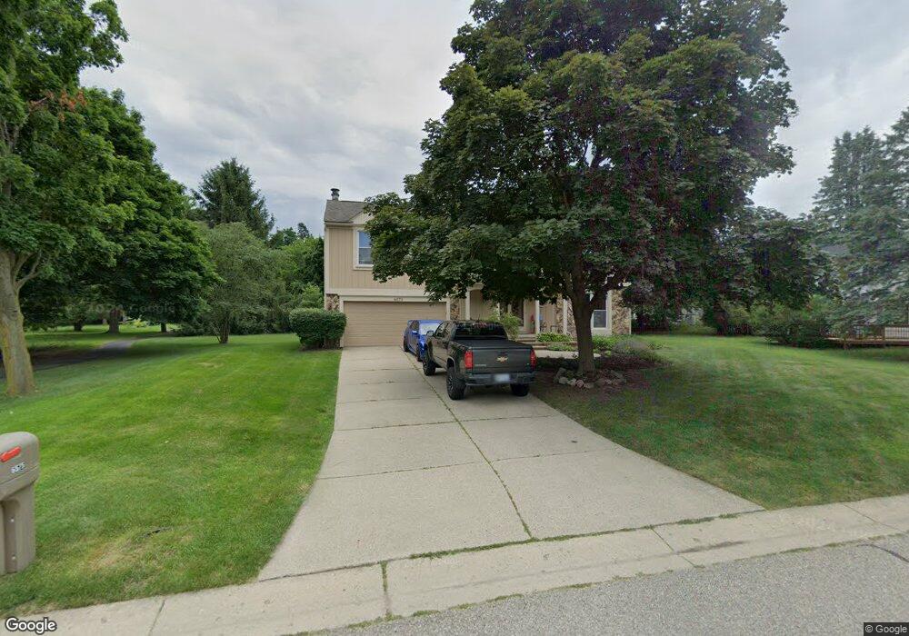 6575 Corral Ct, West Bloomfield, MI 48324 - photo 1