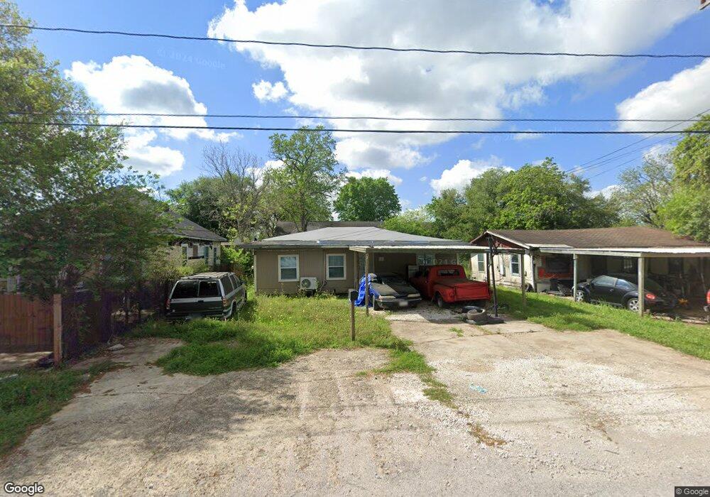 1208 5th St, Bay City, TX 77414 - photo 1