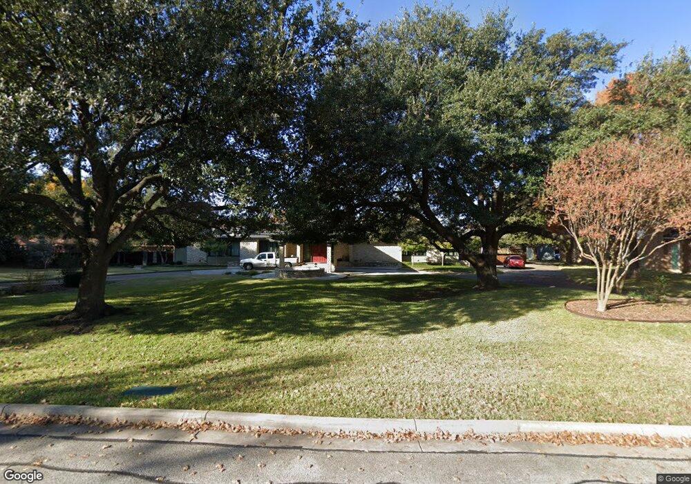 3 Country Place, Bedford, TX 76021 - photo 1