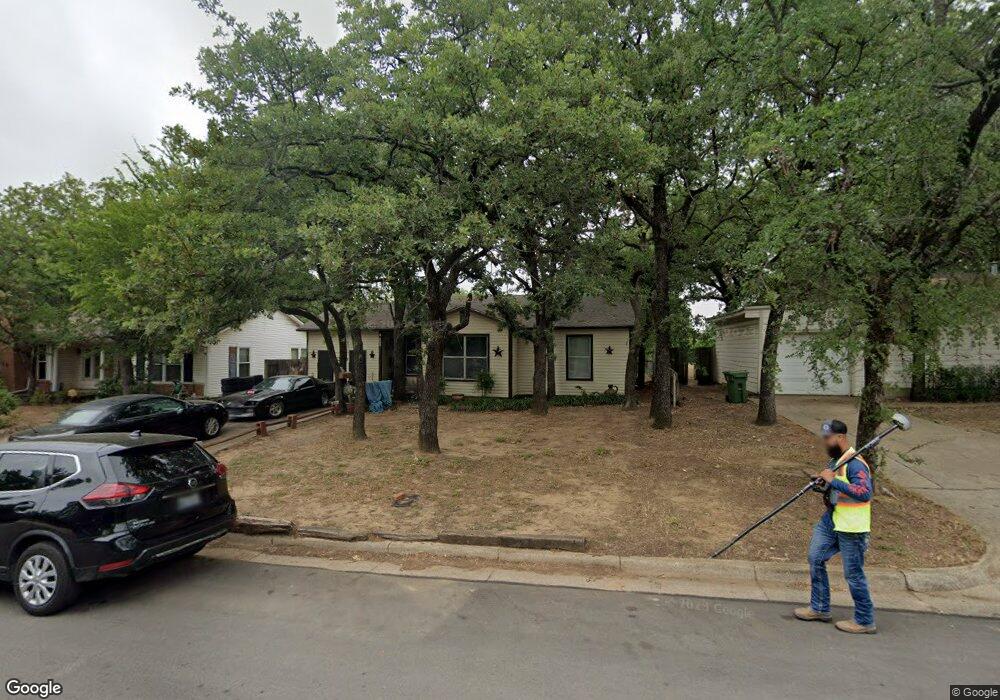 1212 Glenda Dr, Bedford, TX 76022 - photo 1