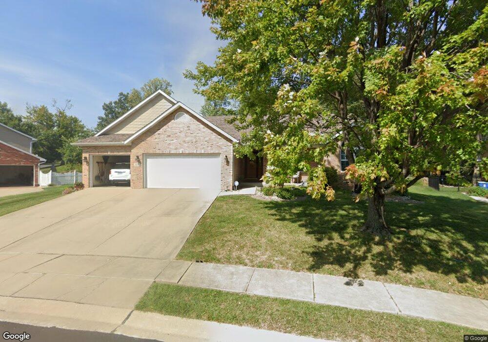 102 Kingsbrooke Blvd, Glen Carbon, IL 62034 - photo 1