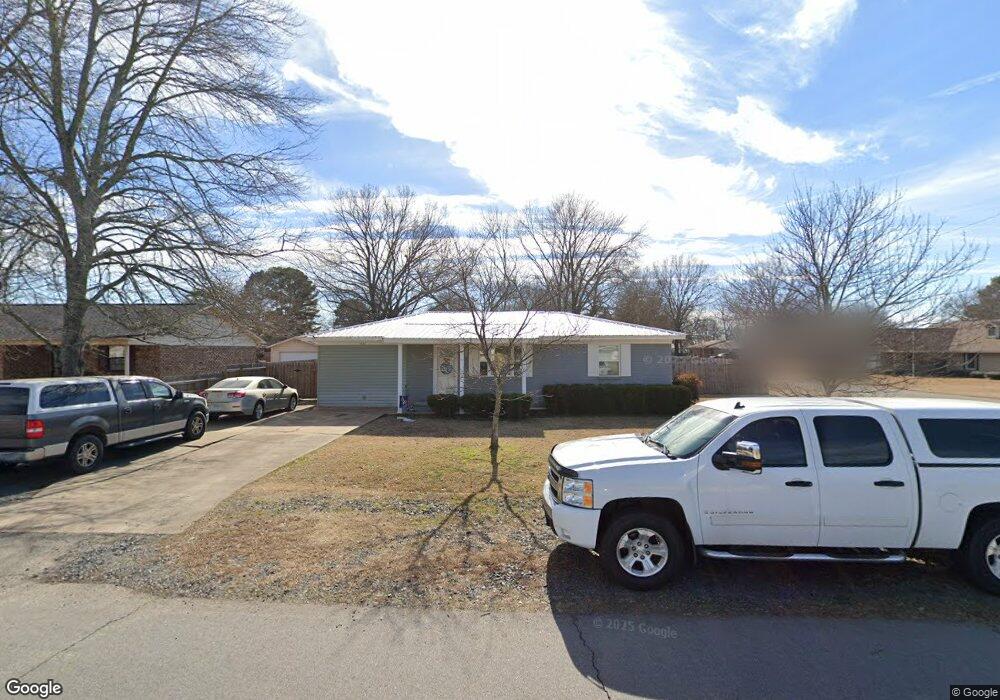 1605 W Iowa St, Beebe, AR 72012 - photo 1