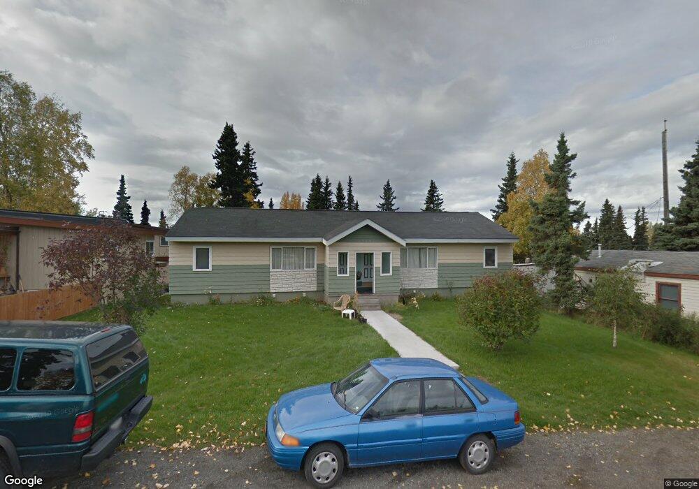 4204 Garfield St, Anchorage, AK 99503 - photo 1