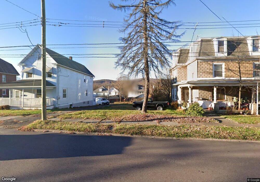 808 E Main St, Nanticoke, PA 18634 - photo 1