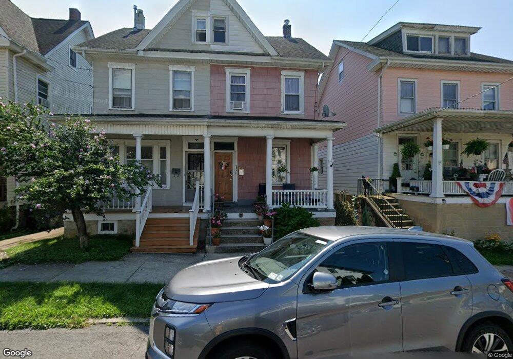 604 Center St, Jim Thorpe, PA 18229 - photo 1