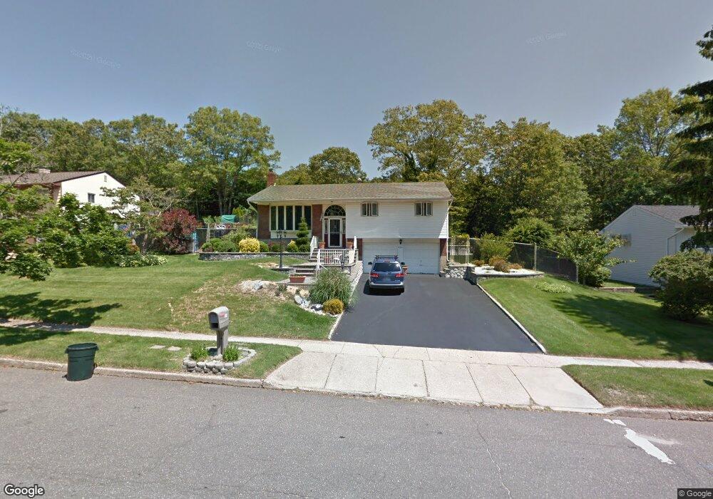 114 Morewood Dr, Smithtown, NY 11787 - photo 1