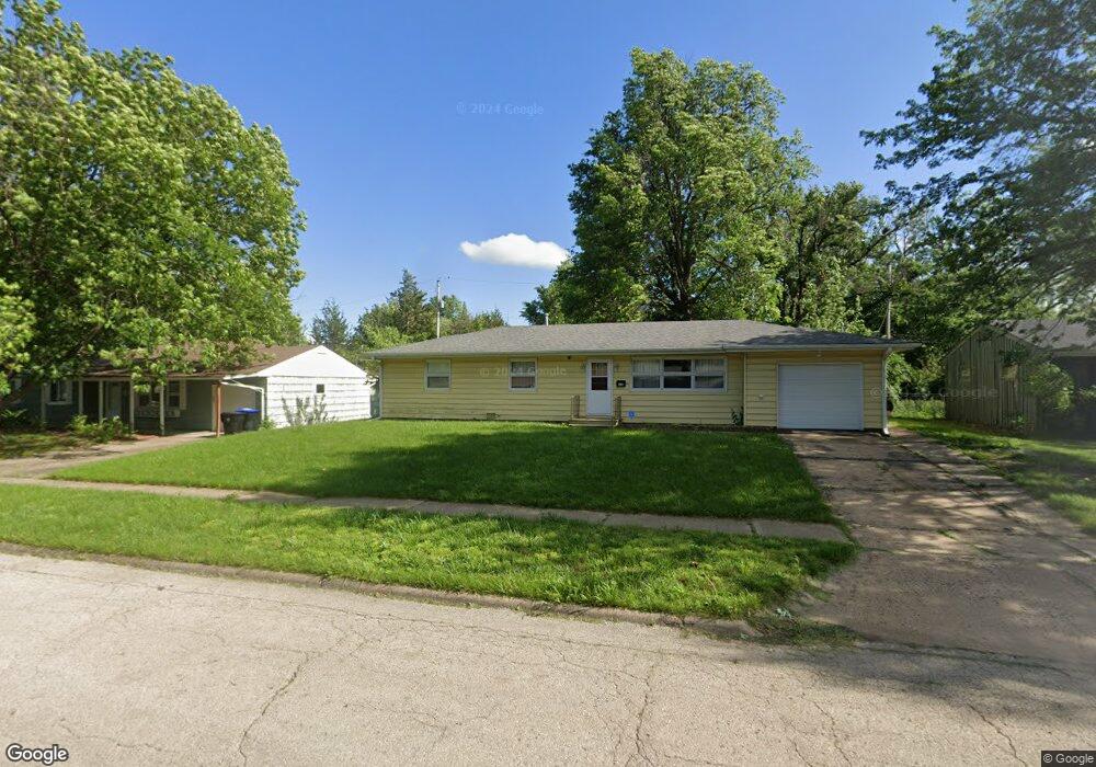 1133 SW 32nd St, Topeka, KS 66611 - photo 1