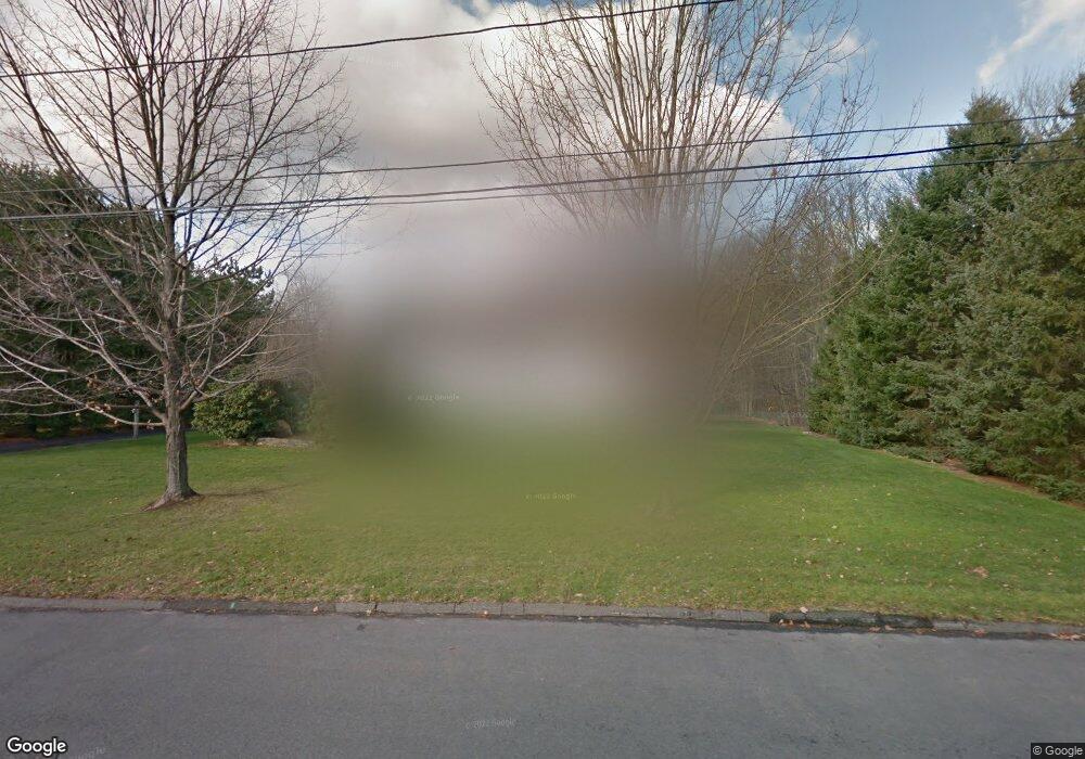 29 Teeter Rock Rd, Trumbull, CT 06611 - photo 1