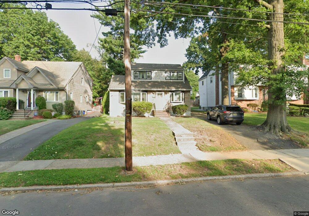 1318 Taft Rd, Teaneck, NJ 07666 - photo 1