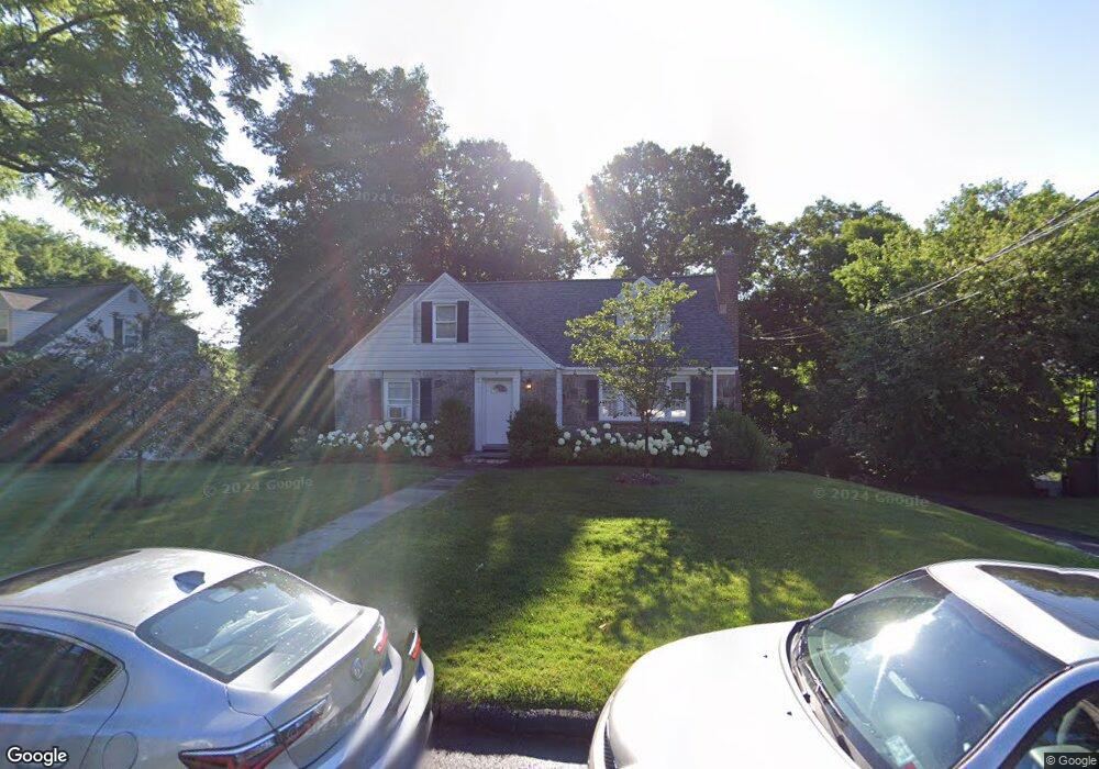 17 Sheridan Rd, Scarsdale, NY 10583 - photo 1