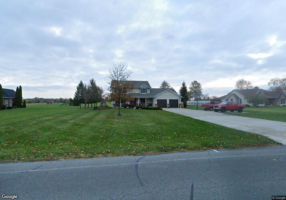 11377 Glynwood Rd, Wapakoneta, OH 45895 - photo 1