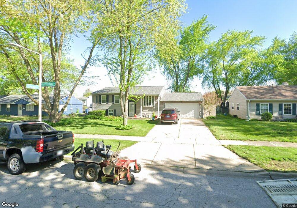 951 Upper Brandon Dr, Aurora, IL 60506 - photo 1