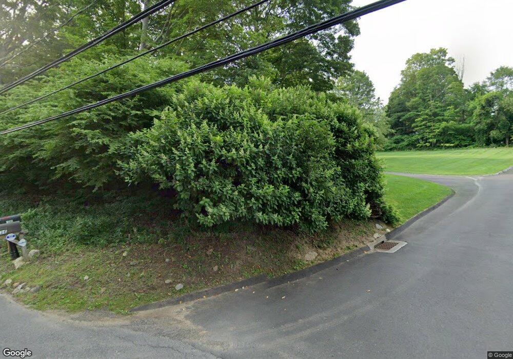 136 Haviland Rd, Ridgefield, CT 06877 - photo 1