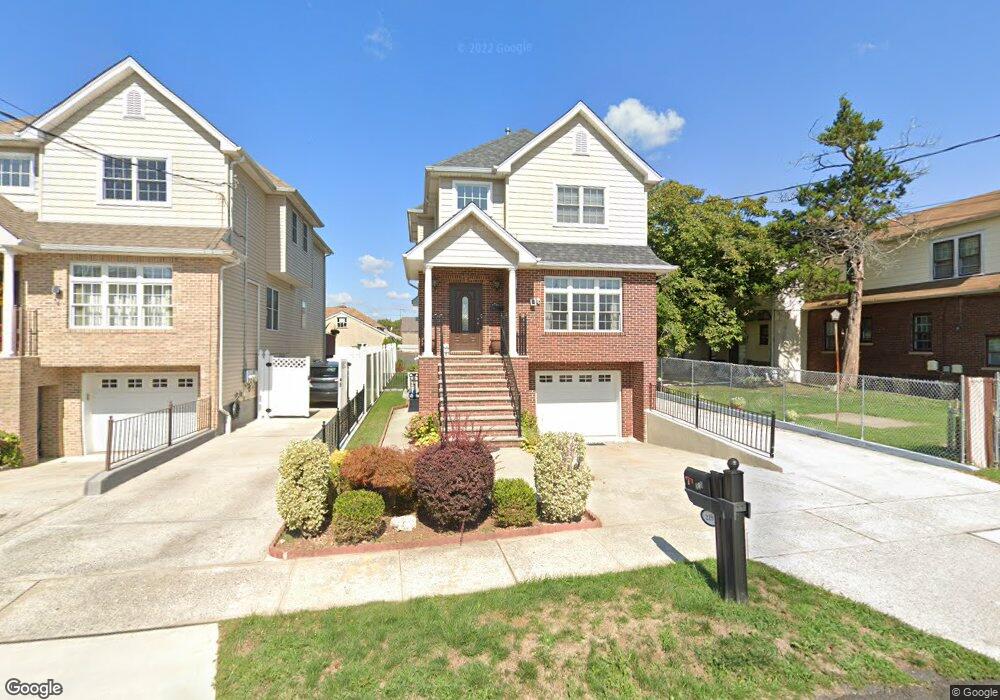 219 Olympia Blvd, Staten Island, NY 10305 - photo 1