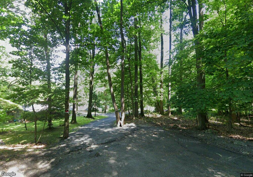 257 Stoneridge Rd, Emmaus, PA 18049 - photo 1