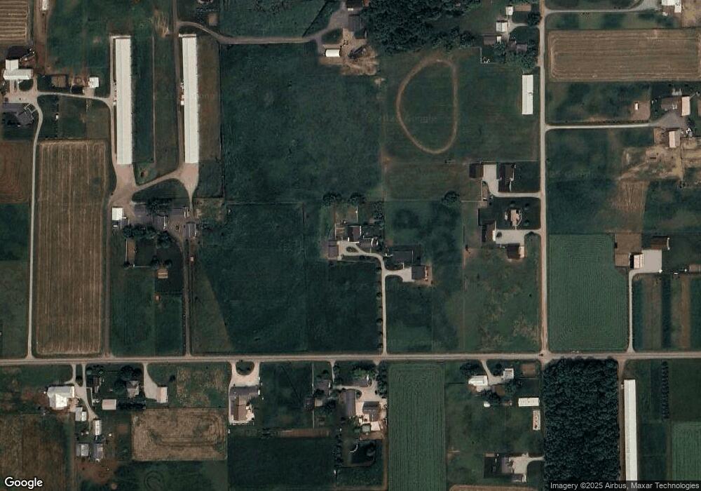 9135 W 100 S, Shipshewana, IN 46565 - photo 1